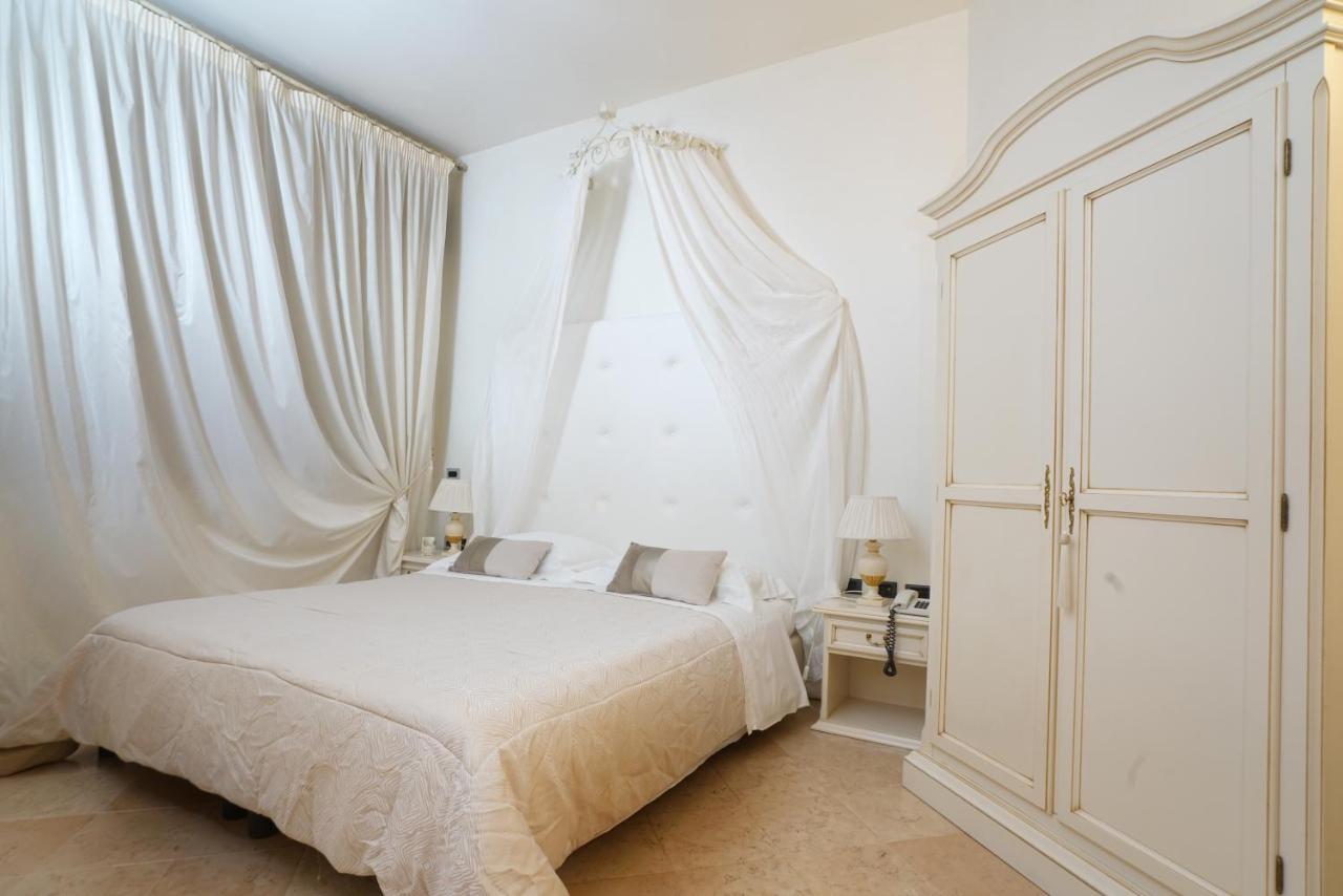 Hotel Europa Pallazzolo sullʼOglio Exterior foto